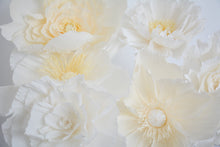 ARABELLA Medium - Giant Crepe Paper Flower for Hire