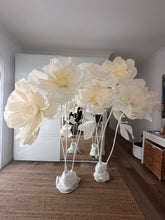 ARABELLA Medium - Giant Crepe Paper Flower for Hire