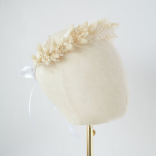 Cream Combination of Preserved Flower Crown - Small
